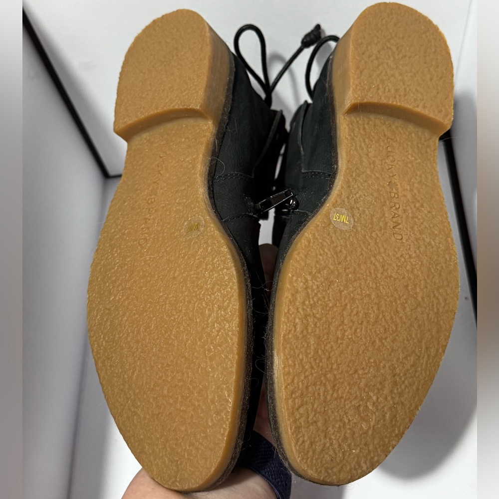 NWOT Lucky Brand Gwenore Ankle Bootie - Picture 5 of 7